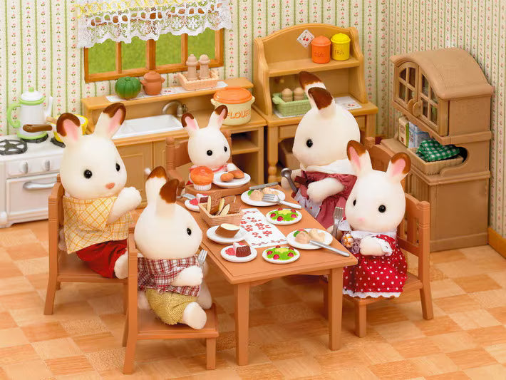 Sylvanian Families: Family Table and Chairs