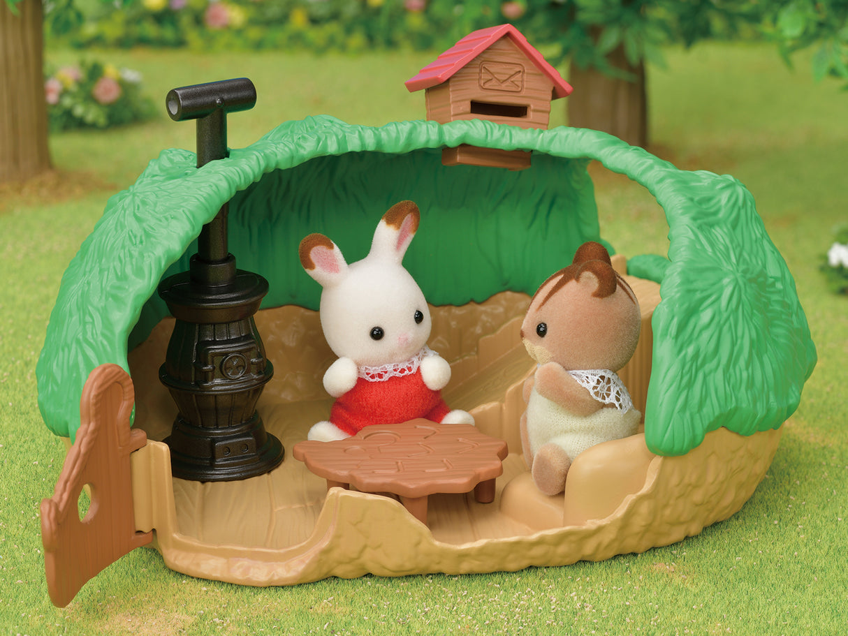 Sylvanian Families: Baby Hedgehog Hideout