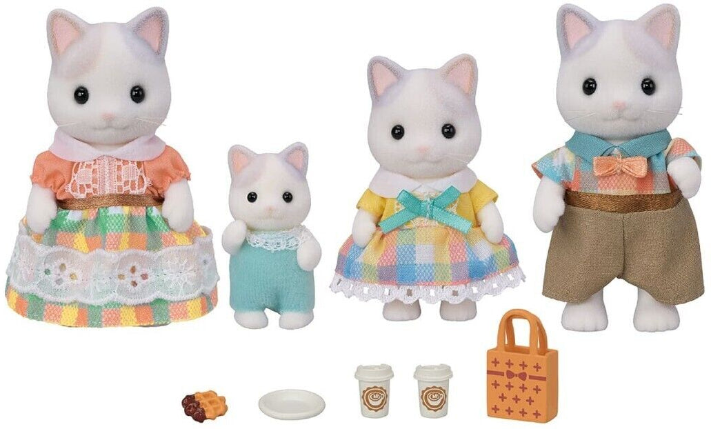 Sylvanian Families: Latte Cat Family