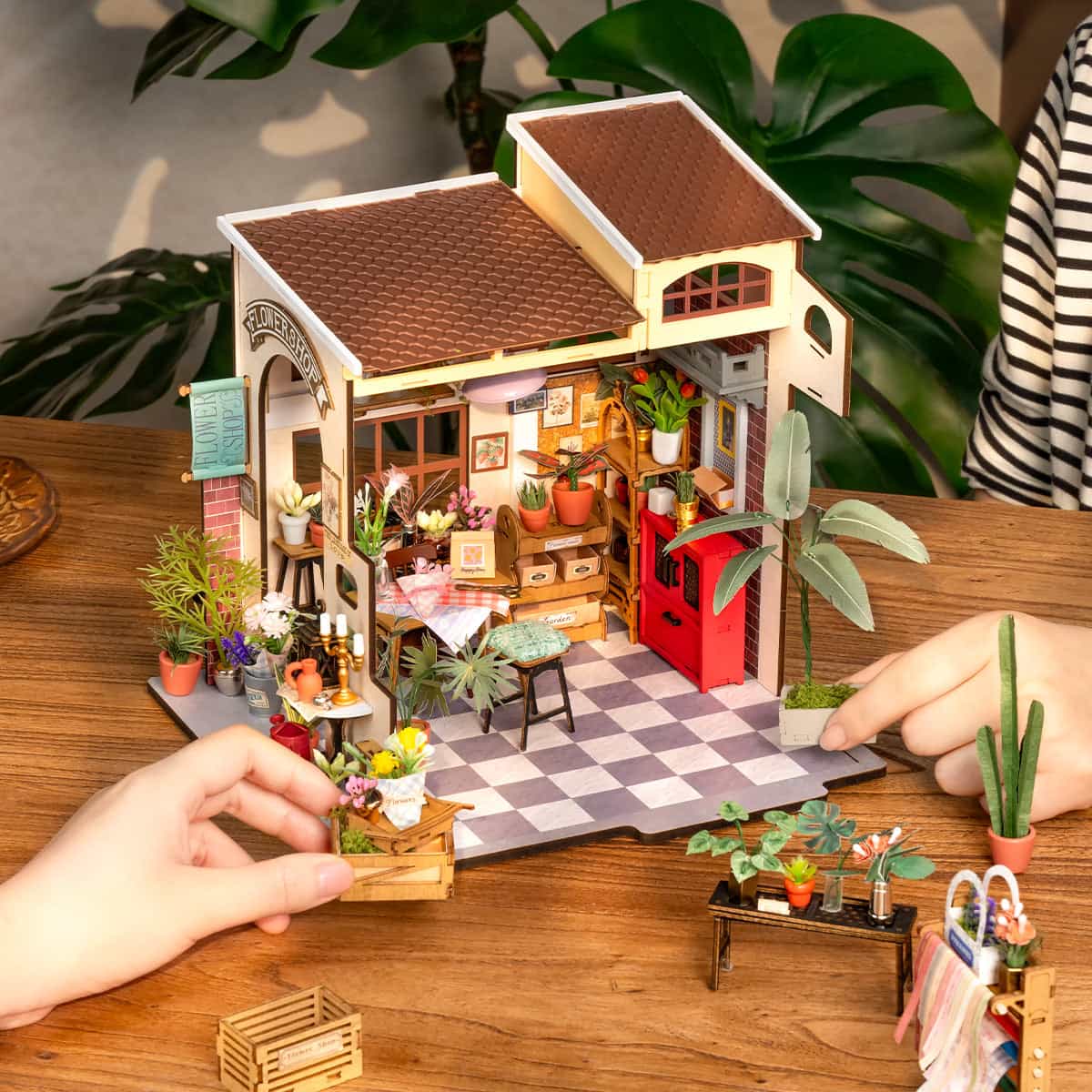 Rolife Emily's Flower Shop DIY Miniture Puzzle - (DG145)