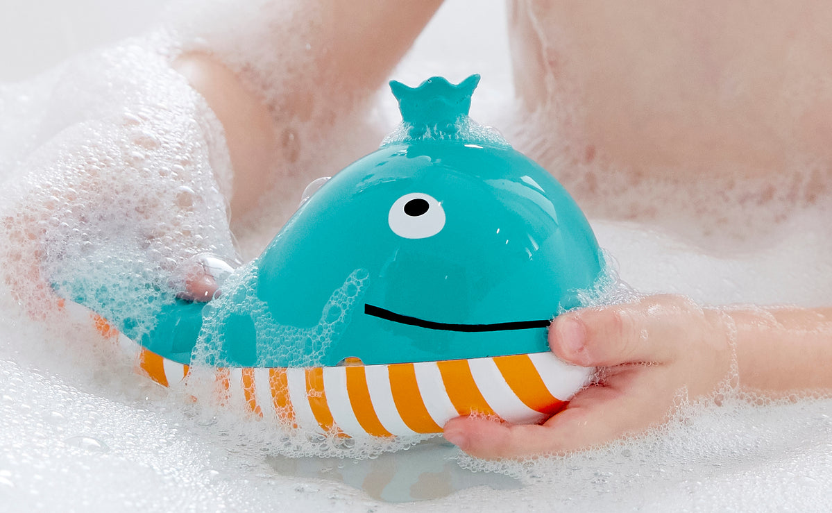 Hape: Bubble Blowing Whale