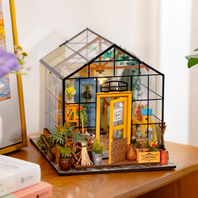 Rolife Cathy’s Flower House DIY Miniature Puzzle - (DG104)