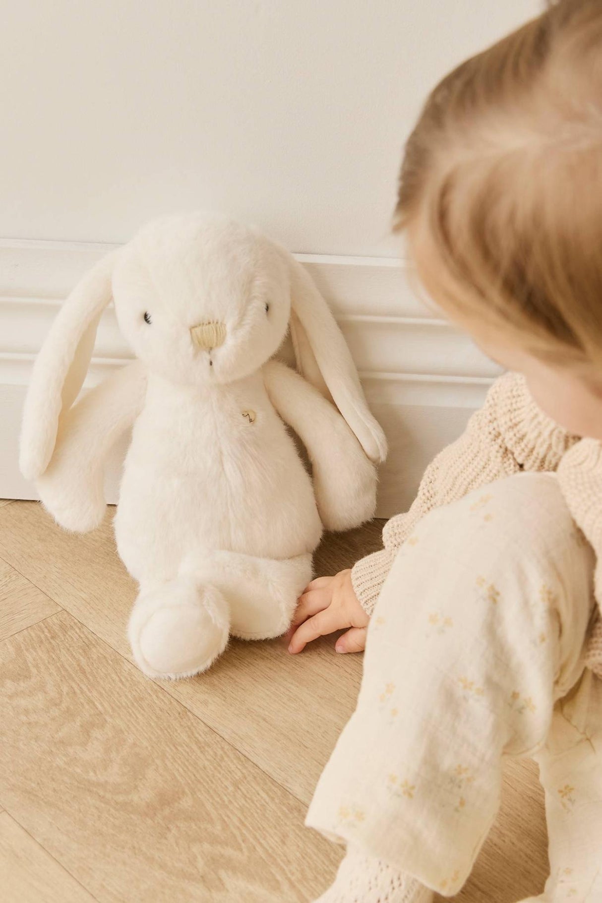 Snuggle Bunnies Penelope - Marshmallow (30cm)