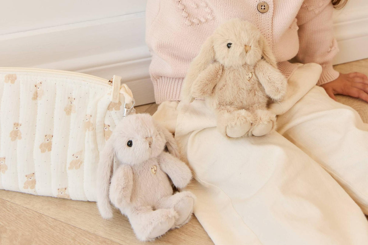 Snuggle Bunnies Penelope Key Charm - Beige (15cm)
