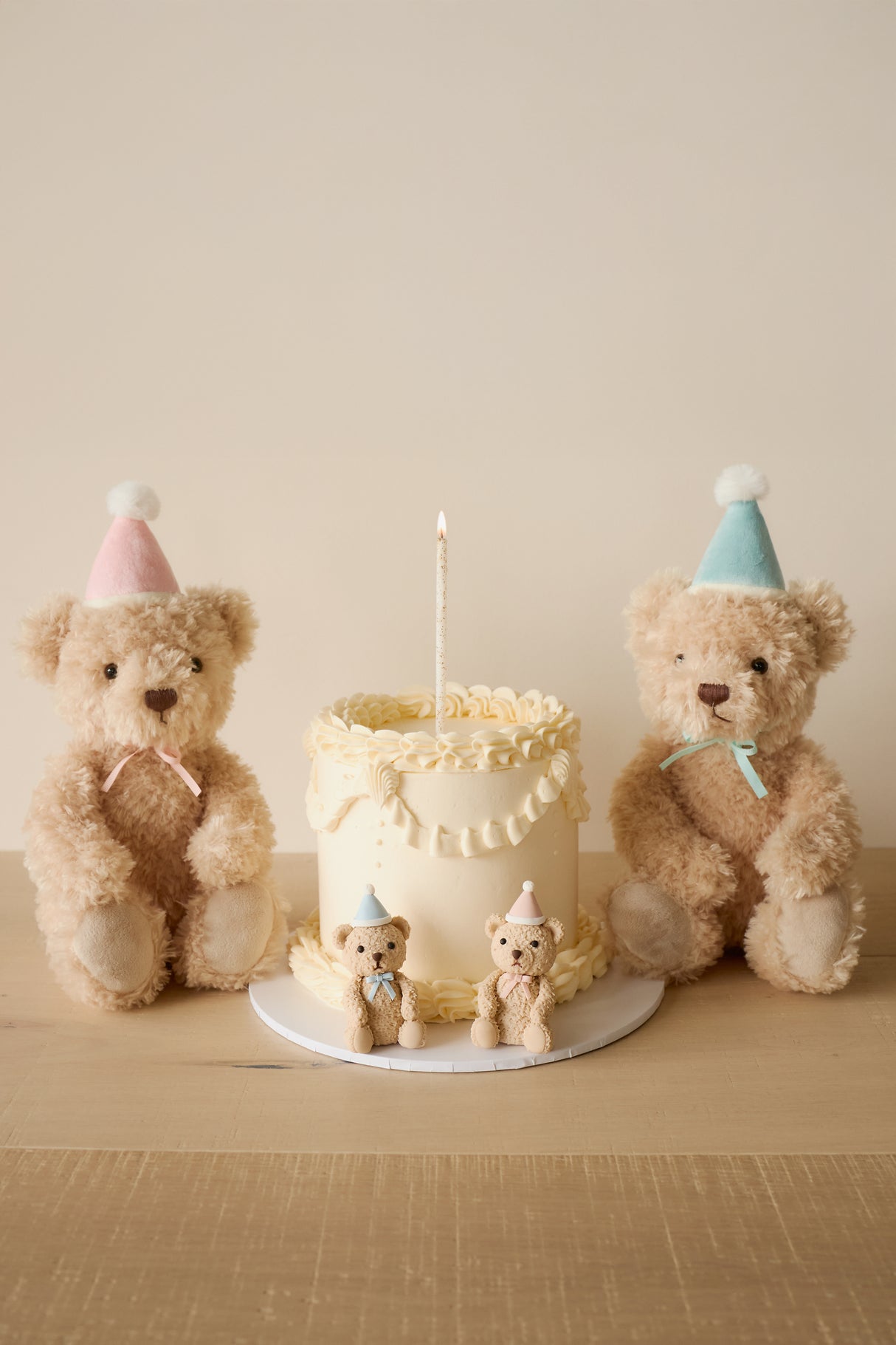 Snuggle Bunnies Birthday Arthur - Sky