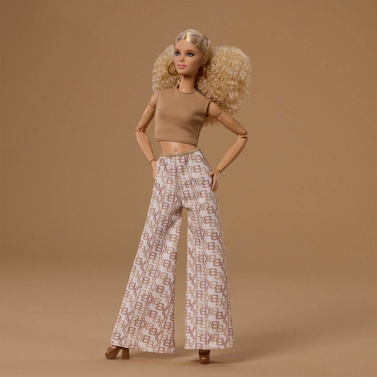 Barbie Basics: 2026 Model 07 Doll