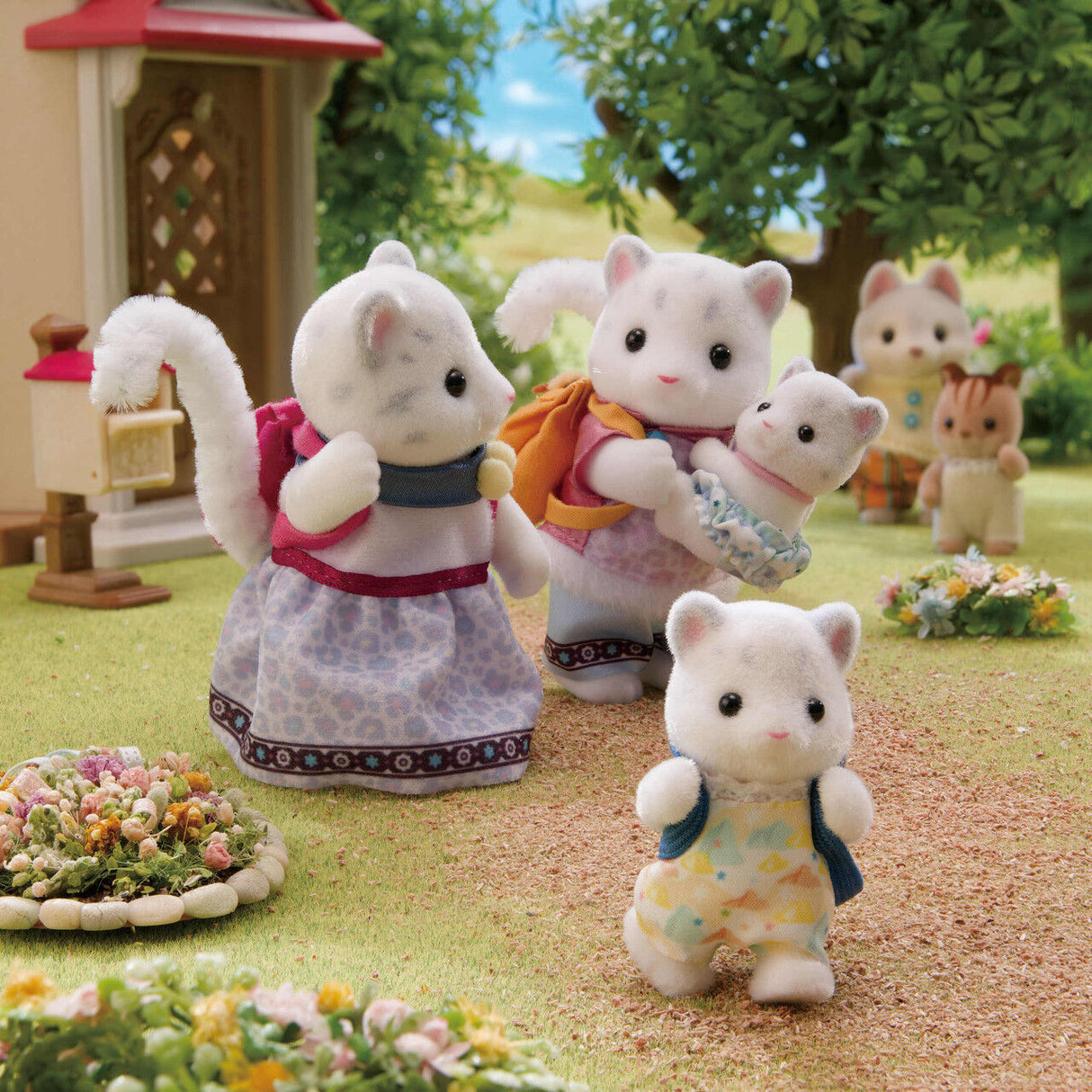 Sylvanian Families: Snow Leopard Family