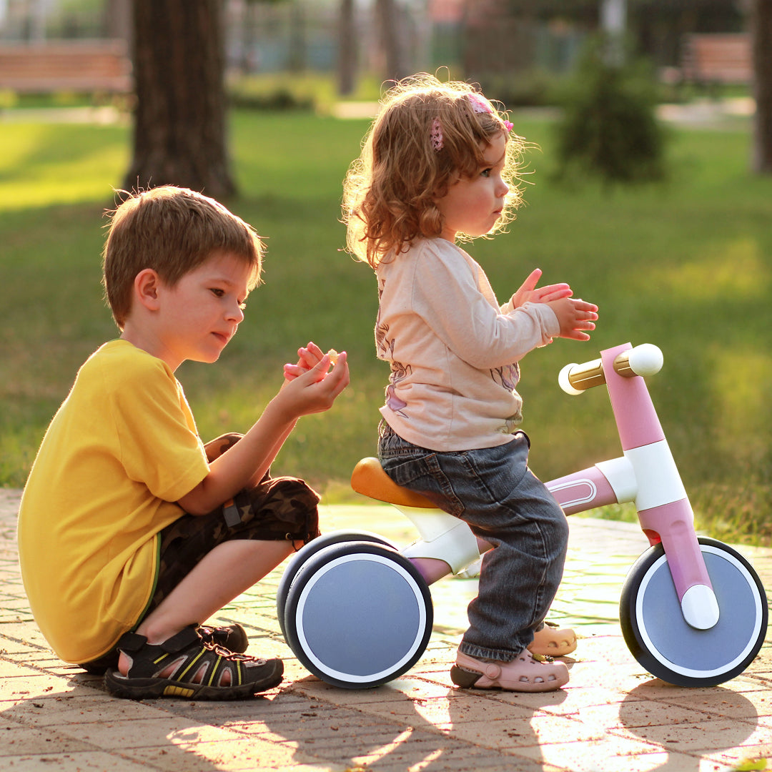 Hape: My First Balance Bike - Vespa Pink