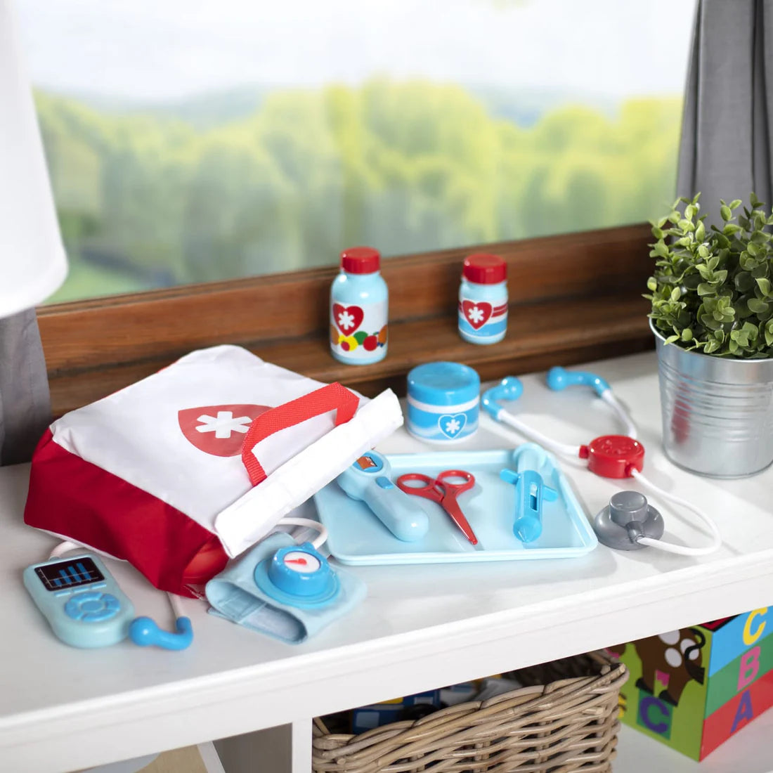 Melissa & Doug: Get Well Doctor's Kit Play Set