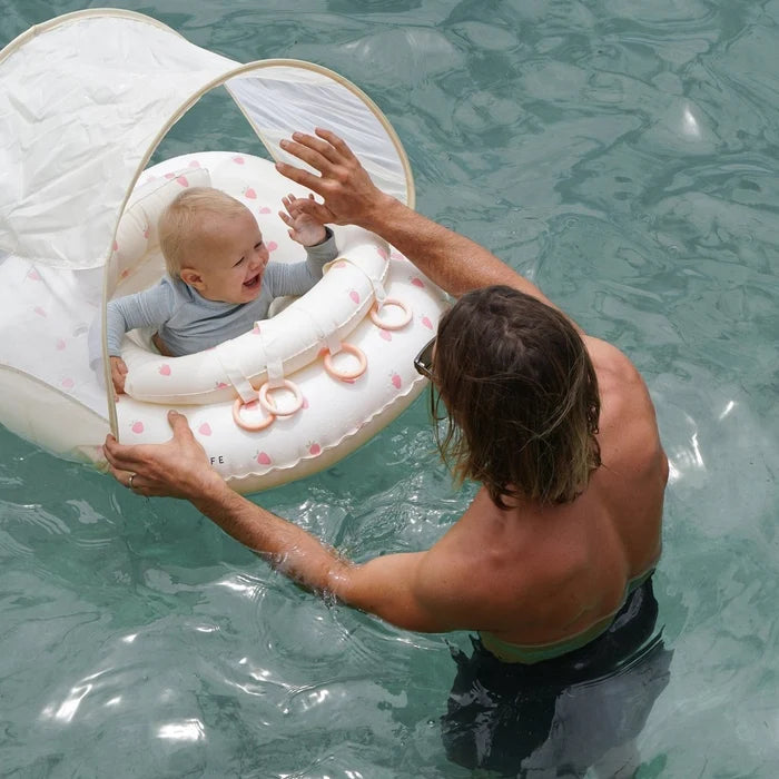 Sunnylife: Interactive Baby Float Strawberry - Sunshine Pink