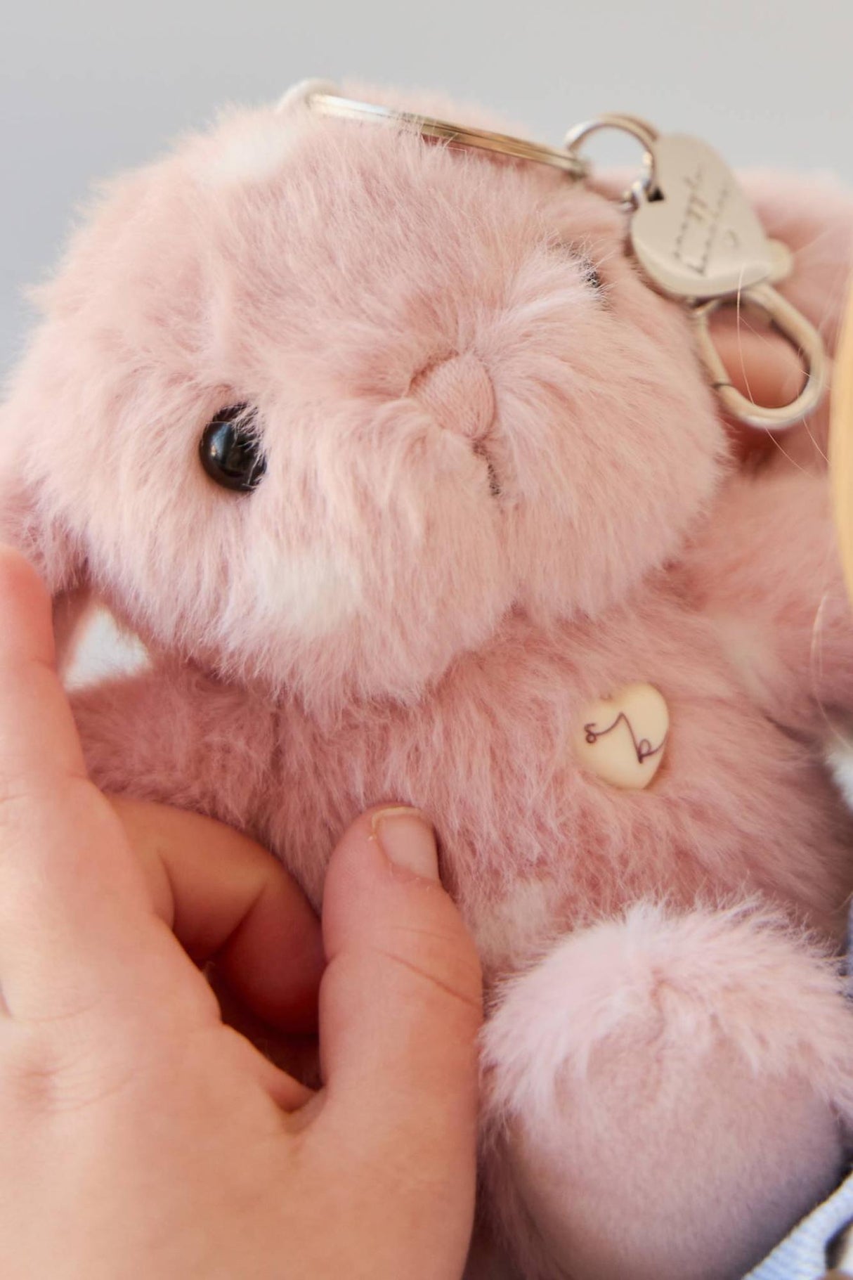 Snuggle Bunnies Penelope Key Charm - Little Love (15cm)