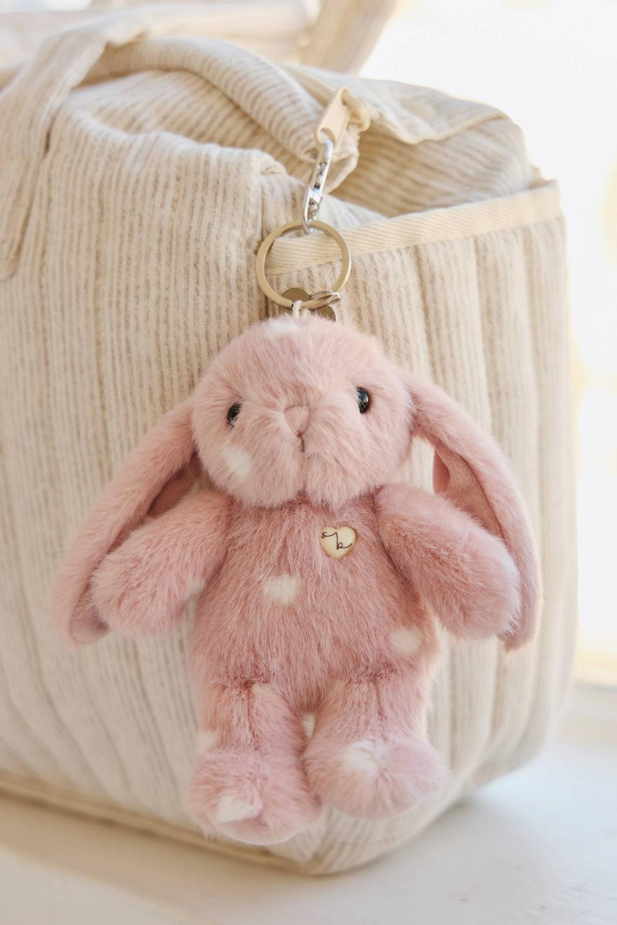 Snuggle Bunnies Penelope Key Charm - Little Love (15cm)