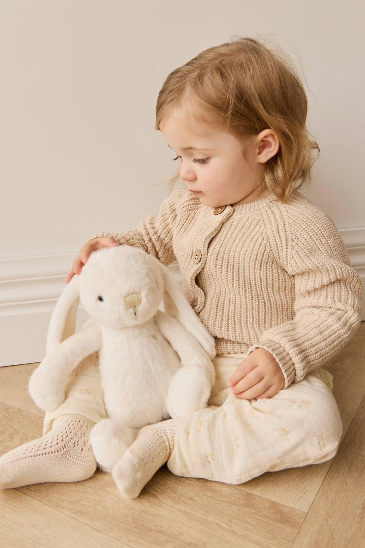 Snuggle Bunnies Penelope - Marshmallow (30cm)