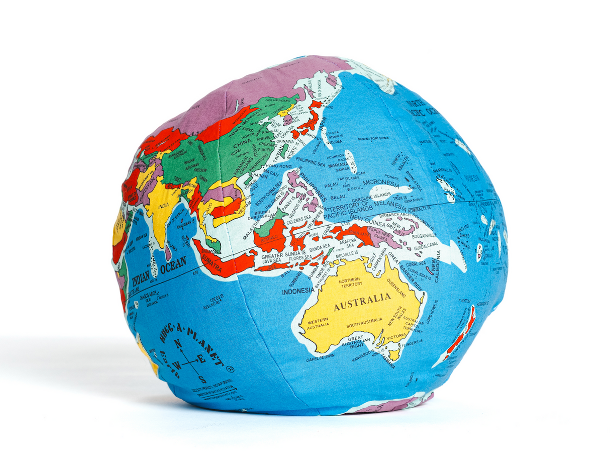 Classic Earth HUGG-A-PLANET