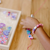 Melissa & Doug: Sweet Hearts Bead Set