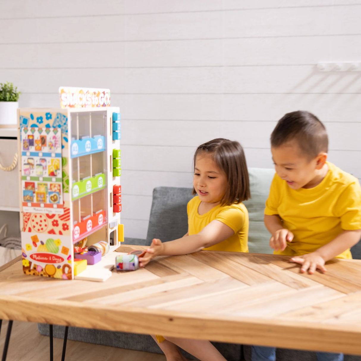 Melissa & Doug: Sort, Stock, Select Wooden Vending Machine Play Set