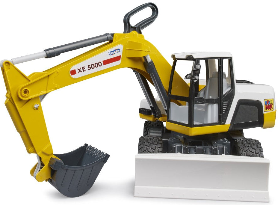 Bruder: ROADMAX Excavator