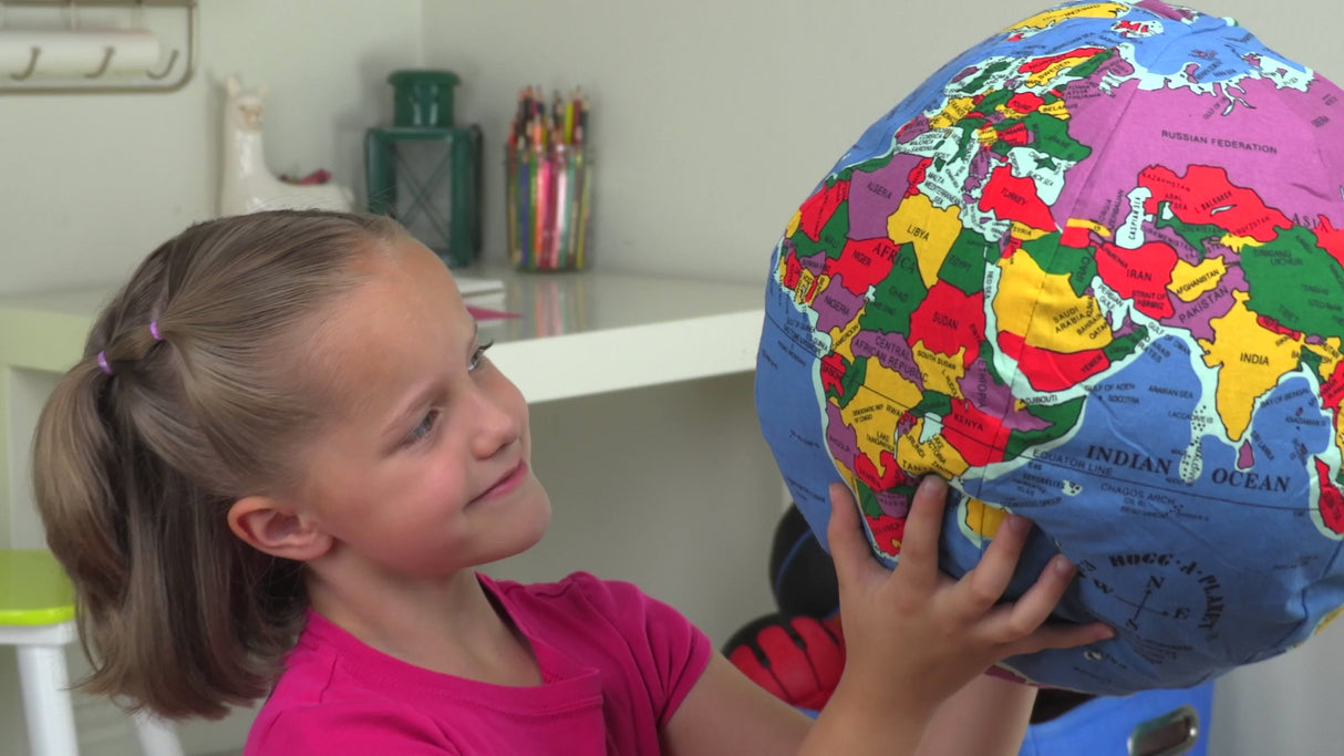 Classic Earth HUGG-A-PLANET